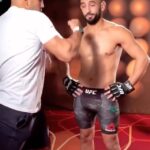 Abu Azaitar Instagram - Who is the FIGHTER ? 😆❤️ @ottmanazaitar @ufc #ufc #marocco #power #happy #beforefight