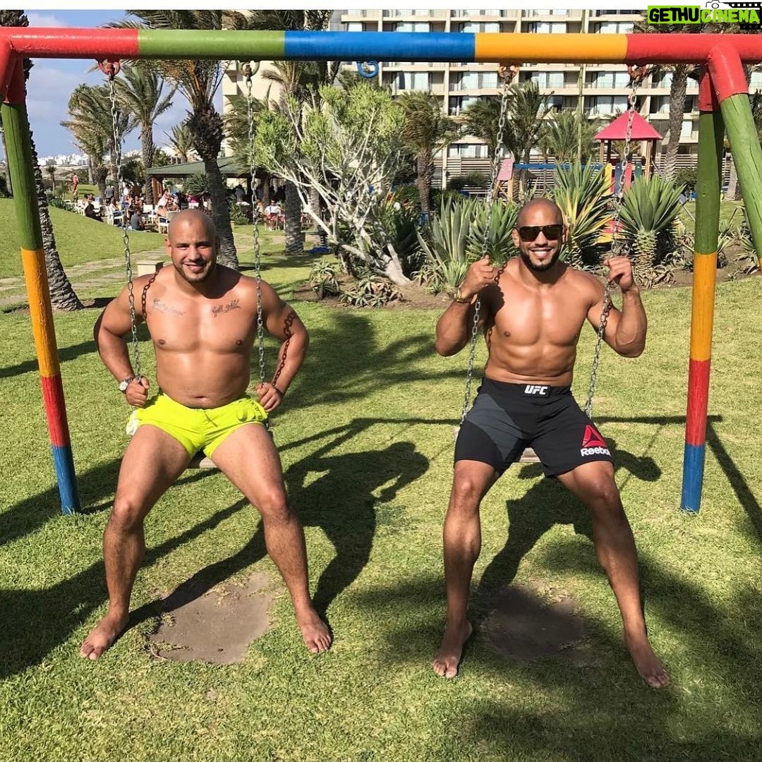 Abu Azaitar Instagram - Twins ❣️💪🏼#تبارك_الله