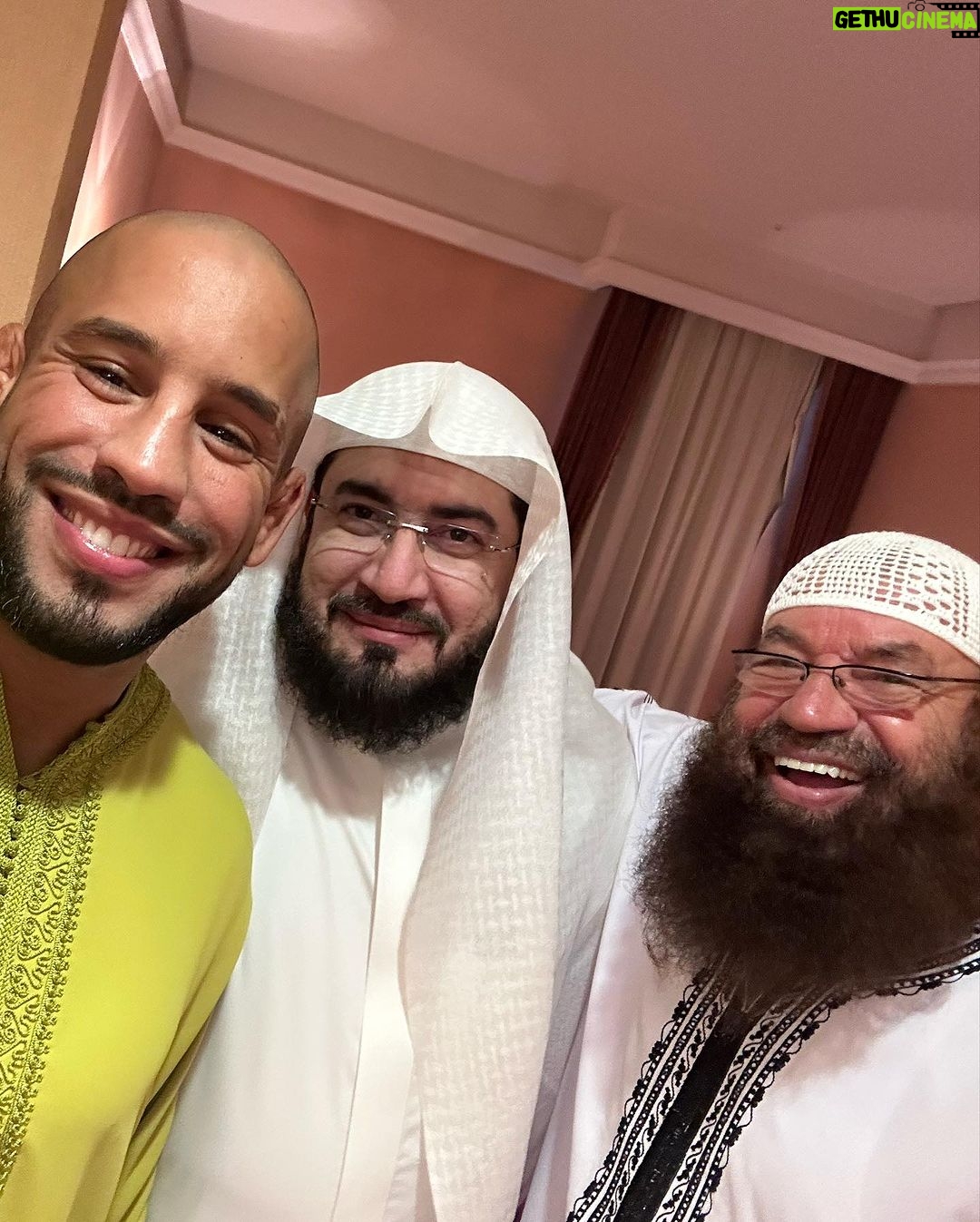 Abu Azaitar Instagram - I wish you all a nice weekend 😁🩵🤲🏼جمعة طيبة#بسم_الله_توكلت_على_الله_ولا_حول_ولا_قوة_الا_بالله