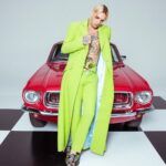 Achille Lauro Instagram - Hanno detto tante stronzate su di me. Che sono solo un modello, un prodotto di marketing, un disgraziato, una femmina. Ma sono molto peggio 🧚‍♀️ “Lauro” è fuori ovunque