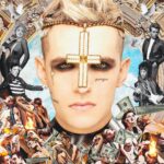 Achille Lauro Instagram - “1969 - ACHILLE IDOL Rebirth” Il 25 SETTEMBRE pubblico la rivisitazione dell’album “1969” icona della musica italiana. Mi cingo la fronte con una croce e rinasco nel mio alter-ego “Achille Idol”. L’album che ospita “Rolls Royce”, annoverato tra le 25 canzoni della storia della musica italiana, si completa con: il NUOVO SINGOLO SOFT PORNO “MALEDUCATA” in uscita il 17 settembre e soundtrack ufficiale della serie scandalo “Baby 3” trasmessa in 190 paesi del mondo, “ME NE FREGO” dalla performance Glamour del festival di Sanremo, la poetica e decadente “MALEDETTO LUNEDI” dei due produttori romani @frenetikandorang3 , la struggente ballad “16 MARZO”, la sexy “BAM BAM TWIST”, e la magistrale riedizione dell’immortale “C’EST LA VIE” Feat @fiorellamannoia