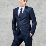 Achille Lauro Instagram - Ho firmato il piu importante contratto discografico degli ultimi 10 anni della musica in Italia. Dormivo su un materasso per terra, adesso scelgo in quale stanza passare la notte e con chi. Sto lavorando a 2 nuovi album. Con il primo ci divertiremo, con il successivo cambieremo la musica italiana. Elektra Records @warnermusicitaly