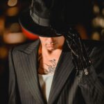 Achille Lauro Instagram - Ha perso la testa per la mia mitraglietta🤓 “1920” Fuori Ora Ovunque Chicago