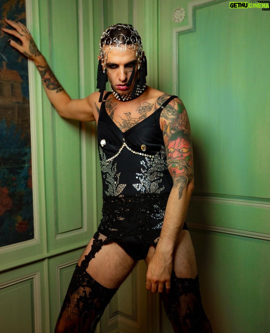 Achille Lauro Instagram - Fammi male. Maleducata fuori ora