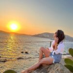 Adaa Khan Instagram - Sun, Sea and serenity… it can’t get better than this! 🌅 . . #throwback #Sunset #InstaGood #IGgram #sun #seaside #mykonos #vacaytime #vacationtime #travel #adaakhan #adaaventure #greece🇬🇷