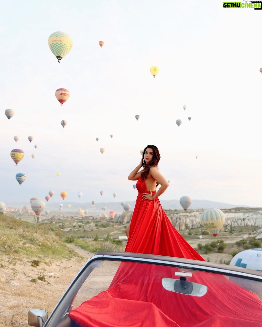 Adaa Khan Instagram - 🎈🎈🎈 . . . #instagood #instadaily #sundayfunday #vacationdump #goodvibes #adaakhan #throwback