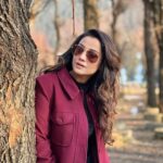 Adaa Khan Instagram - Winter is coming… Is it? 🤣 . . #travelgram #traveldiaries #tripmemories #winter #adaakhan #throwback