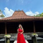 Adaa Khan Instagram - Relishing my Balinese moment! ❤️ . . . #TravelDiairies #travelgram #travel #instagood #fashion #style #adaakhan #bali #adaaventure #travelholic