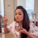 Adaa Khan Instagram - Panipuri >> 😍❤️ . . . #comedy #comedyreels #feelkaroreelkaro #reelsinsta #foodlover #foodgasm #panipuri #chatlover #adaakhan