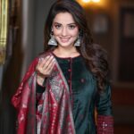 Adaa Khan Instagram - Ramadan Kareem 🤲🏻🌙✨ . . #ramadan #blessed #goodvibes #adaakhan
