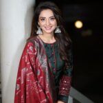 Adaa Khan Instagram - Ramadan Kareem 🤲🏻🌙✨ . . #ramadan #blessed #goodvibes #adaakhan