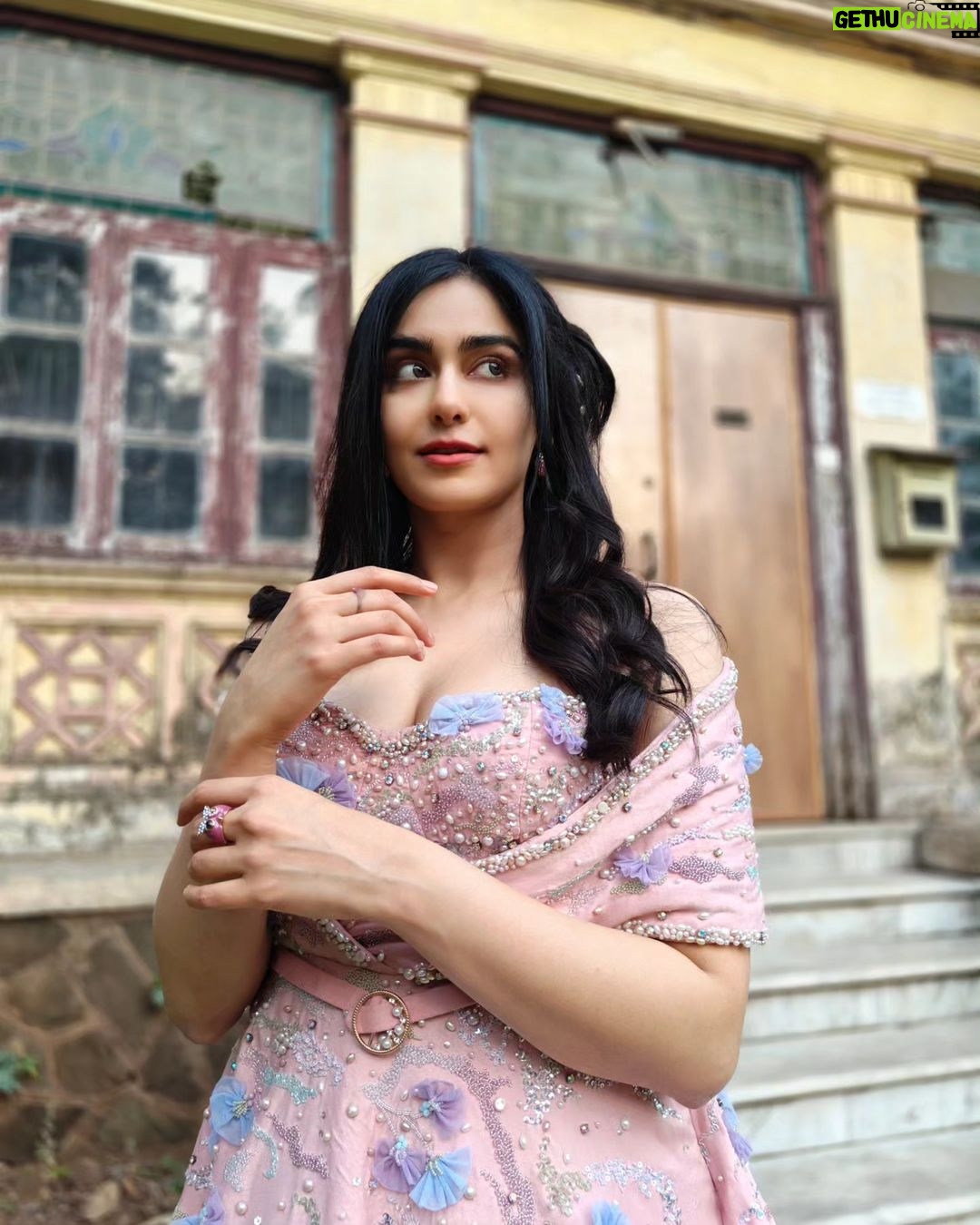 Adah Sharma Instagram - आओ कभी हवेली पे 👻❤️🐿️ 👗@juhi.ali 💇♀️@snehal_uk Wearing @_bayaofficial_ @rubans.in #100yearsofAdahSharma #adahsharma