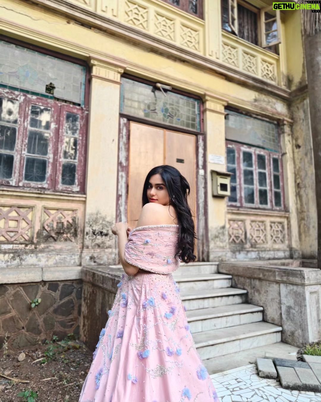 Adah Sharma Instagram - आओ कभी हवेली पे 👻❤️🐿️ 👗@juhi.ali 💇♀️@snehal_uk Wearing @_bayaofficial_ @rubans.in #100yearsofAdahSharma #adahsharma