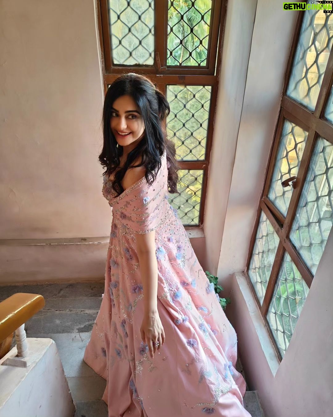 Adah Sharma Instagram - आओ कभी हवेली पे 👻❤️🐿️ 👗@juhi.ali 💇♀️@snehal_uk Wearing @_bayaofficial_ @rubans.in #100yearsofAdahSharma #adahsharma