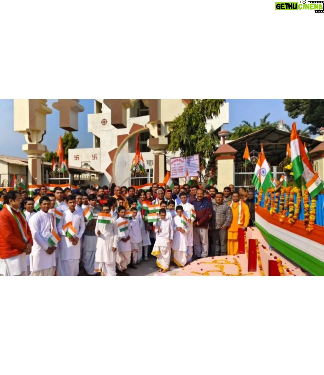 Adah Sharma Instagram - Caption aapko Chayachitra mein dikhaee dega ♥️🇮🇳 #happyrepublicday Haridwar Uttrakhand