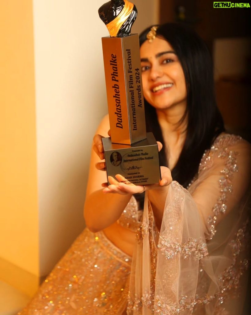 Adah Sharma Instagram - Most promising actress at DadaSaheb Phalke International film awards 2024 ❤️❤️❤️ Congrats audience 🙏😘 . . . Photographed by - @ajayjangidphotography Stylist : @khusshiii.k Outfit : @kalighataindia Hair @snehal_uk Makeup @kanika_arrora Managed by @asira.09_ Publicist @shimmeryentertainment