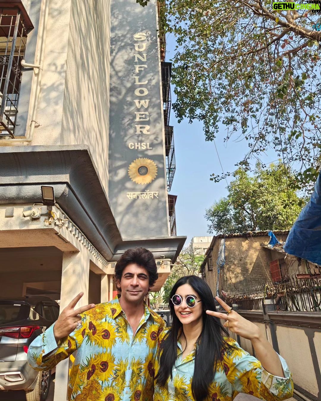 Adah Sharma Instagram - Your favourite part of #SunflowerSeason2 ? streaming now, only on #ZEE5 #Sunflower #adahsharma @whosunilgrover @adah_ki_adah @ranvirshorey @vikas71 @parmarchaitally @navingujral @mukulchadda @ashishvidyarthi1 @shonalinagrani @sonaljhaofficial @radhabhatt @salk.04 @officialashwinkaushal @reliance.entertainment #GoodCo @virajsawant @sarkarshibasish @ria.nalavade @girishkulkarni1 @manish_kalra_ @nimishalok @surryamenen @duhjizzy @navagat_p @zee5 @zee5global Sonu and Rosie wearing Stylist :- @akangshee Styling Assistant:- @nishi_malvankar Outfit By:- @naymish @viralmantra Accessories:- @aaree_accessories