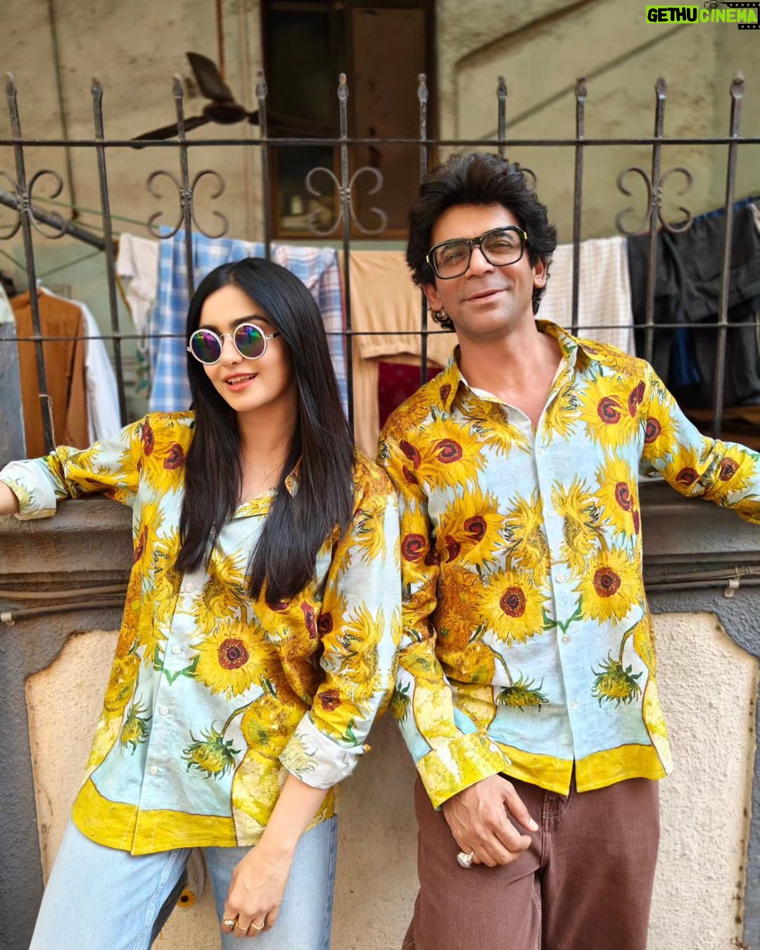 Adah Sharma Instagram - Your favourite part of #SunflowerSeason2 ? streaming now, only on #ZEE5 #Sunflower #adahsharma @whosunilgrover @adah_ki_adah @ranvirshorey @vikas71 @parmarchaitally @navingujral @mukulchadda @ashishvidyarthi1 @shonalinagrani @sonaljhaofficial @radhabhatt @salk.04 @officialashwinkaushal @reliance.entertainment #GoodCo @virajsawant @sarkarshibasish @ria.nalavade @girishkulkarni1 @manish_kalra_ @nimishalok @surryamenen @duhjizzy @navagat_p @zee5 @zee5global Sonu and Rosie wearing Stylist :- @akangshee Styling Assistant:- @nishi_malvankar Outfit By:- @naymish @viralmantra Accessories:- @aaree_accessories