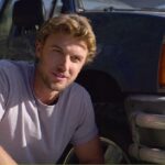 Adam Demos Instagram - When they first met it didn’t exactly go smoothly @netflixfilm #fallinginnlove #roughstart #loveatfirstsight?