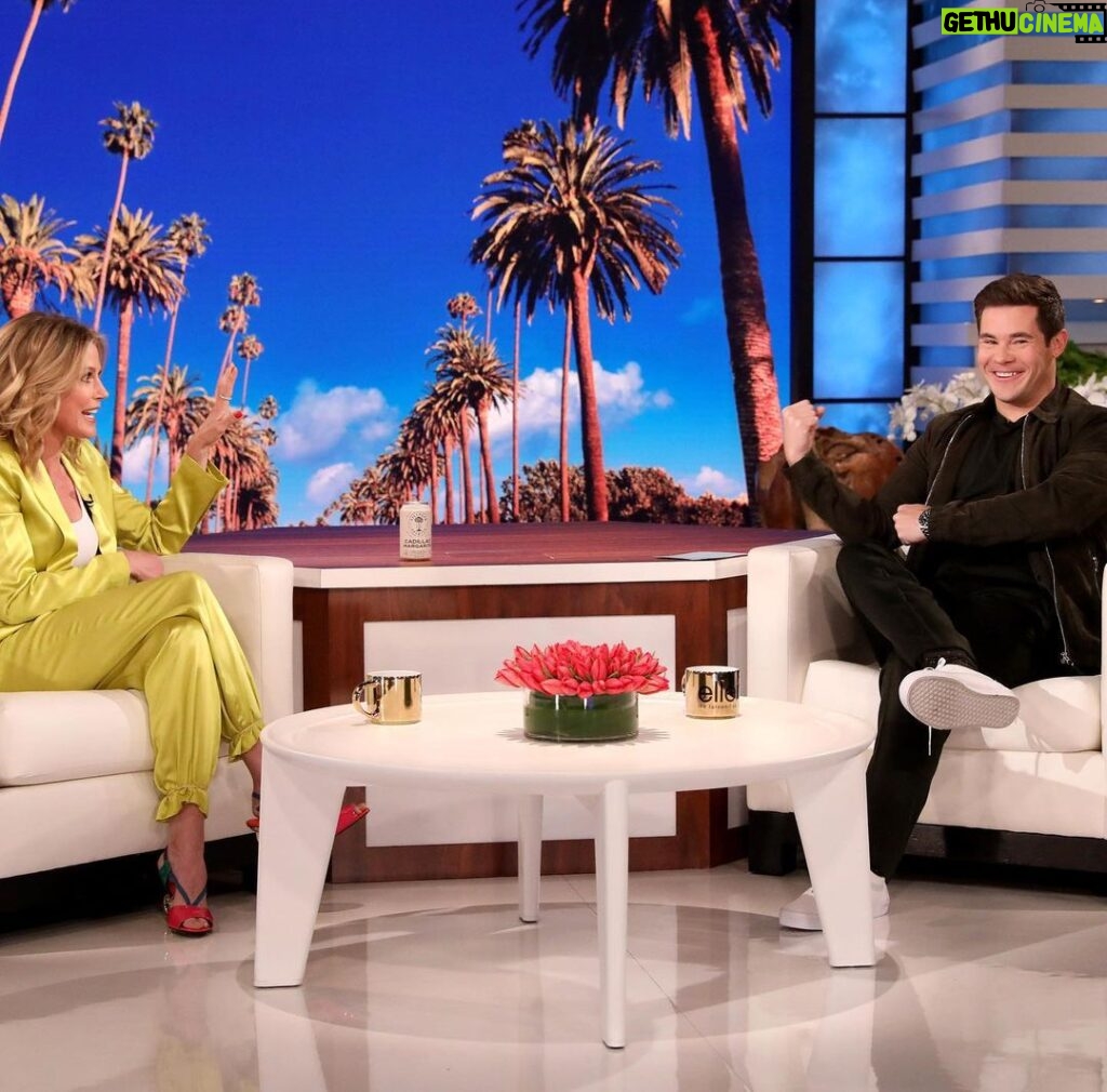 Adam Devine Instagram - I’m guest hosting Ellen today! How?! What?! I dunno but it was so much damn fun. I got to interview my friends @itsjuliebowen AND @ders808. I drank @villagerspirits and there was SO. MUCH. DANCING. I honestly love getting a little out of the comfort zone and doing stuff like this. As always… I kept it weird. @theellenshow