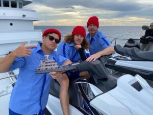 Adam Devine Instagram - Wow! It’s shark week again on @discovery. I absolutely love shark week and this year they let me take @ders808 and @blakeanderson to the Bahamas to unveil one of the largest congregations of Tiger Sharks in the world. Last year my boy @draustingallagher and I tagged a tiger shark in the Bahamas. We tracked it all year, it all the way to Canada and back to within 100 yards of where we tagged it! It’s truly a shark party!