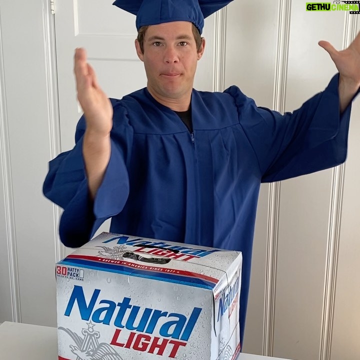 Adam Devine Instagram - College commencements are canceled everywhere. That sucks because you prob already paid for that cute ass cap and gown. Don’t fret you can rock em in the couch when I deliver you a commencement speech for the @naturallightbeer 2020 Commencement Ceremony LIVE on May 14th @ 7pm ET on Natty’s FB and IG- They picked the perfect man for the job. #NattyCommencement