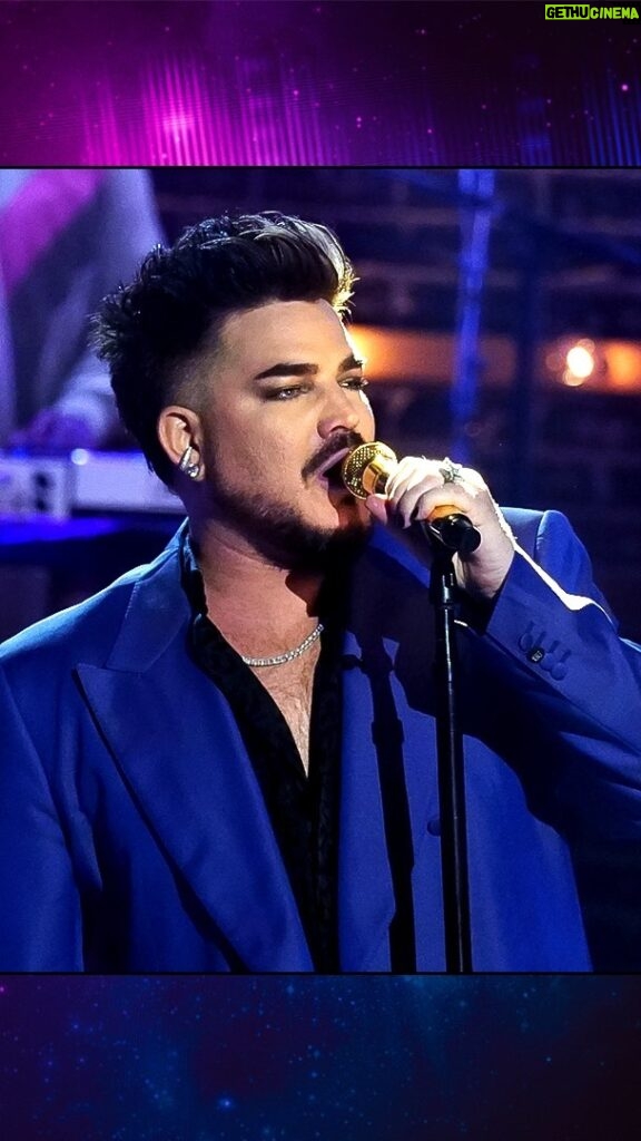 Adam Lambert Instagram - @AdamLambert performs “The Muffin Man” as @Cher in Wheel of Musical Impressions! #ThatsMyJam All episodes of That’s My Jam Season 2 are streaming now on @peacock!