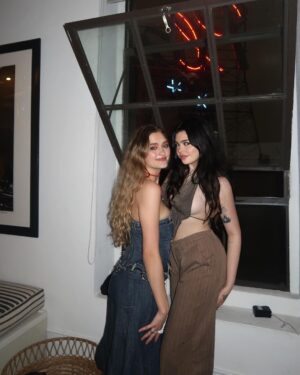 Addison Riecke Instagram - HAPPY 20TH !! Luv u 4ever