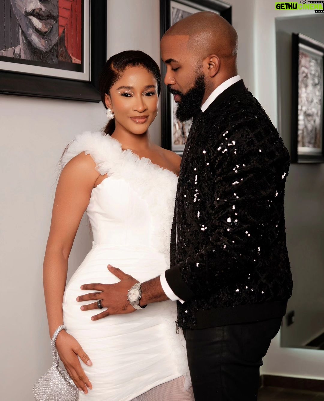 Adesua Etomi-Wellington - 193.3K Likes - COMPETITION CLOSED!!!
Loveeee this dress, so I'm going to sow it into someone's life. (Size 8)
Are you getting married anytime soon & need a reception dress or do you have a special occasion? Need this dress? Pls, make your case in the comment section. I will announce a winner on Friday. Goodluck❤️❤️❤️
Make up @t.alamodebeauty
Stylist @dahmola
Dress @anncranberry
Hair (Laid by Jem) @jemimaosunde 🤣🤭
📸 @olasunkanmi_iroko