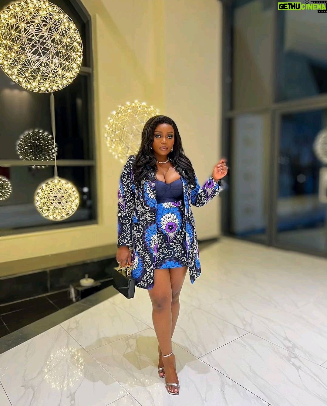 Adesua Etomi-Wellington Instagram - My Bisbis @iambisola Sholly louboutini, my sholly uhnnnn. I love you sooooo much. You are one of my favourite on this planet and I am so thankful that you're in my life. Loyal to the core. Always ready to fight people on my behalf because you're 'a war'🤣🤣🤣 Living with you in SA for a month was the absolute best. Plenty gisting, plenty laughter and let's not forget our middle of the night prayer session 🤣🤣🤣🤣 I truly hope you know how special you are. How loved you are. How appreciated you are and how blessed we all are to know and love you. If you ever forget, you can count on me to remind you. Talented to the core. Abinibi yato si ability. Beautiful on the inside and outside. My sister, may the Lord continue to bless you, keep you, uphold you, announce you to the world and open doors that will blow your mind. May he bless those who bless you and curse those who curse you. May he fight for you and advocate on your behalf. May he raise helpers of destiny from the North, East, South and west. May the lines continue to fall unto you in pleasant places and may he give you a birthday gift that money can't buy in Jesus name. Amen Love you my bis bis. Love you longgggg time and I've got your back. ALWAYS. ❤️❤️❤️❤️❤️ Ps I love the mix of your crase and my crase. 🤣🥹❤️
