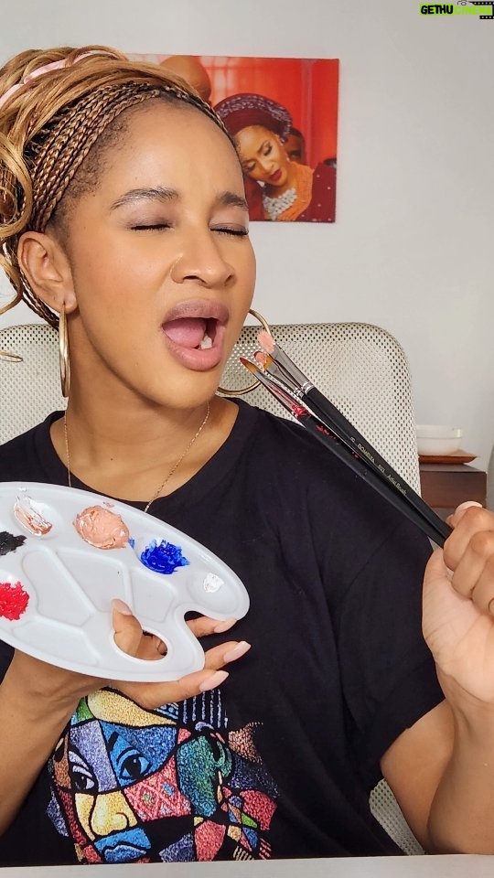 Adesua Etomi-Wellington Instagram - You've met Adesua the actor, singer, makeup artist etc but have you met Adesua Picasso? 😎🤭 I don't like to toot my own horn but BEEP BEEP Moh good gannnn