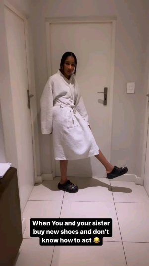 Adesua Etomi-Wellington Instagram - Watched this again and LAUGHED

Tbt. 🤣🤣🤣🤣 blame @iambisola pls

Have ya'll met Su-kanmi?🤣