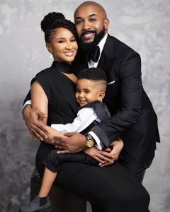 Adesua Etomi-Wellington Instagram - From our family to yours, Merry Christmas and a Blessed New Year. 📸 @c3pictures_gallery Suits @atafo__ My dress @anncranberry Makeup @t.alamodebeauty