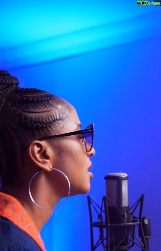 Adesua Etomi-Wellington Instagram - Been sitting on this cover for a while @theoladayo will be very happy I'm posting this. He has been disturbing MY ENTIRE LIFE. Hope you'll stop stalking me now. Shoutout to the love of my life @bankywellington (for being my biggest cheerleader) To Endurance for playing the guitar. You're so dope To @theoladayo for filming. You're the best To @tkbeatking for recording vocals & mixing. If you no remember to press record we for cry.🤣🤣🤣 Click link in my bio to watch full video. Disclaimer: No copyright infringement intended. All rights and credits reserved to respective owners.