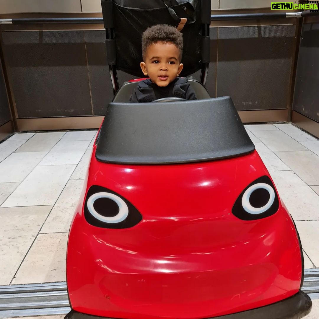 Adesua Etomi-Wellington - 478.8K Likes - My baby had our baby and he's everything we prayed for...
Hazaiah Olusegun "Champ" Wellington
God is good. Thank you Jesus. The End. 🥰😍😊❤😁
#PapaZ #MamaZ #Zaiah #Zaza #Testimony #SunshineForTheWeekend
Blue pictures: @capturedbyadesuwa