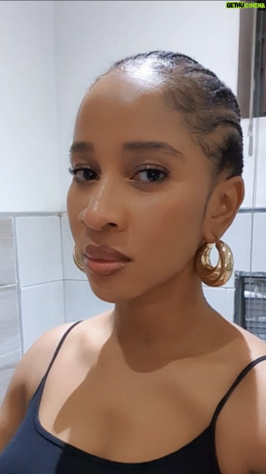 Adesua Etomi-Wellington Instagram - Hi there 😊