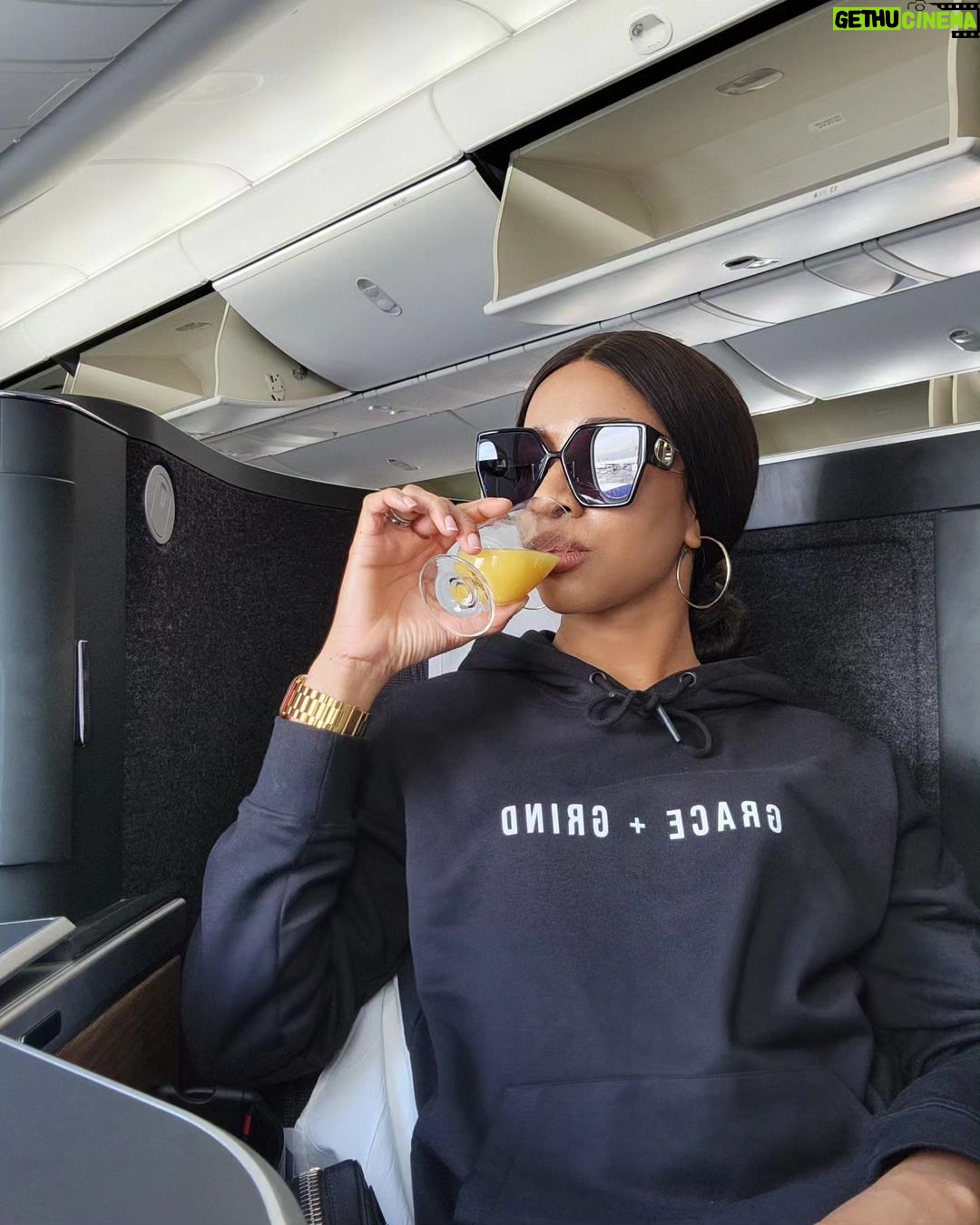 Adesua Etomi-Wellington Instagram - My love language is "quality time" and on my trip to London, British Airways spoke it!!! ππ₯°π©β€οΈ I had the choice to decide my main course, served with a starter, dessert and cheese β
Was Provided a cocktail when I settled in β
A 198cm fully flat bed and plenty of extra storage β
17β high resolution screens with the latest films, box sets and music β
Access to exclusive lounges β
What more can a baby girl ask for? @british_airways is where itβs at for luxury at its most premium. #BritishAirways #Sponsored