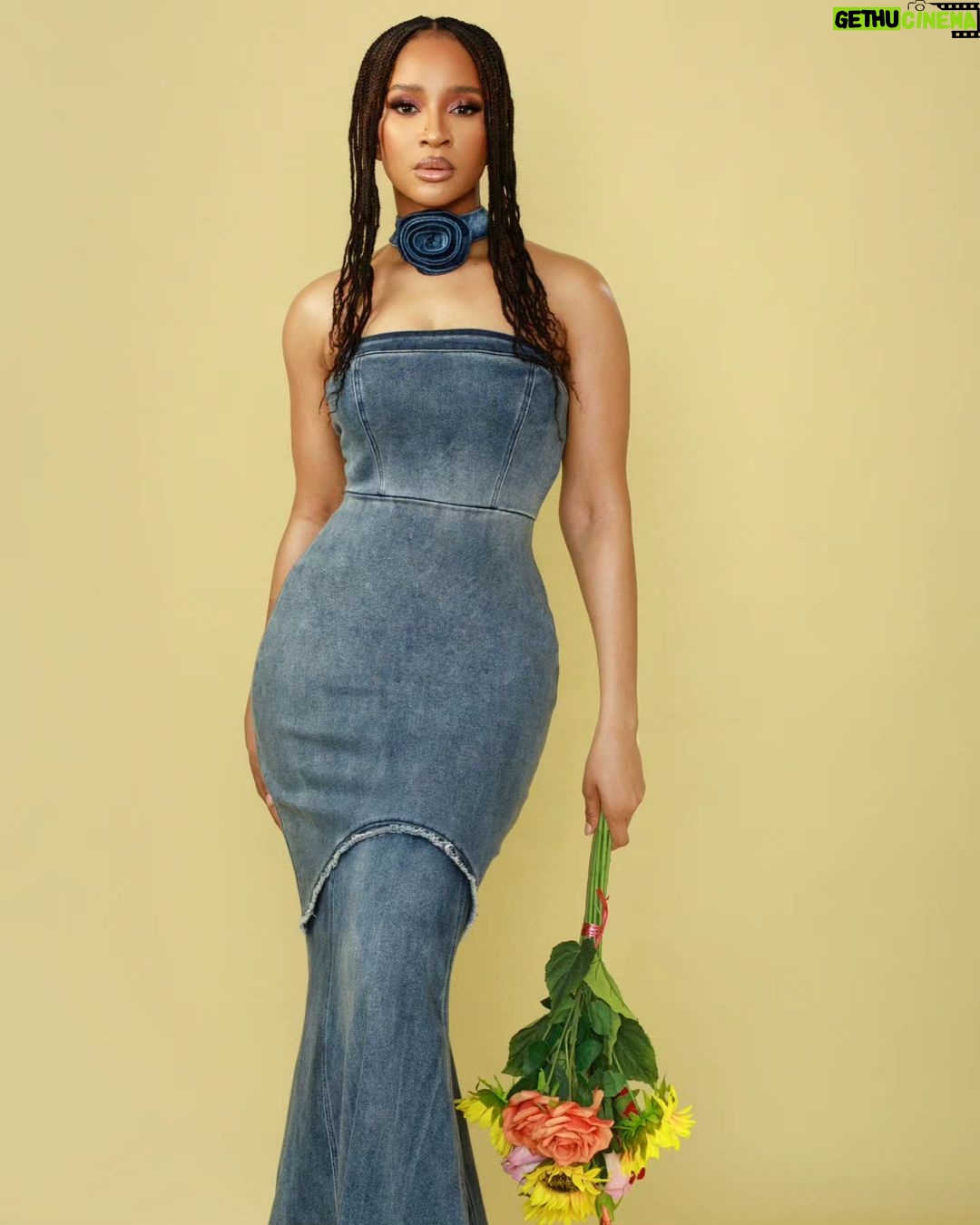 Adesua Etomi-Wellington Instagram - FULL BLOOM!!!🌹 What a privilege to be alive at a time like this, serving a God like you, being loved by a God like you. You make my life so beautiful. With a heart filled with endless gratitude, I say thank you for another year. I'll be serving you till the end of time. ❤️ 📸 @ahamibeleme 💄 @t.alamodebeauty The dream team. ❤️ #itsmybirthday #unagohearam #tilltheendofthemonth #justbetakingit #asimgivingyou #anysmallthing #iwillsay #pleaseitsmybirthday #asweetporaro #wasborntoday #imnottoooldforgifts #dotheneedful #yourestillreadingthesehashtags #nawa #ngwabye
