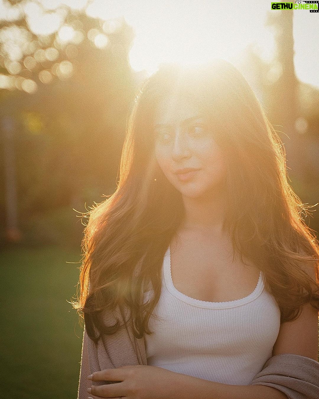 Aditi Bhatia Instagram - you know the meaning of my name is sun rays ☀️☺️