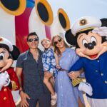 Adrián Uribe Instagram – Vacaciones mágicas en familia!
Gracias por esta hermosa experiencia! 
😃🙏💫 @DisneyCruiseLine 
#DisneyCruiseLine