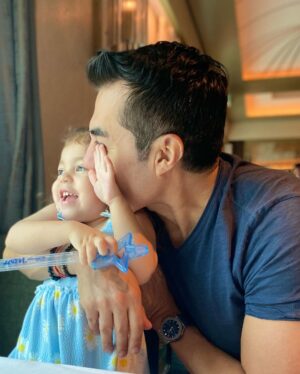 Adrián Uribe Instagram - Como te amo!😍🩷