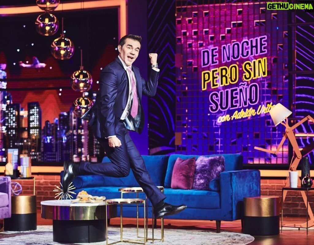 Adrián Uribe Instagram - Estamos listos para el gran estreno de la segunda temporada de @denochesinsueno 🇲🇽Sábados 11pm por @canalestrellas 🇺🇸Domingos 10/9 centro por @univision