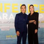 Adrián Uribe Instagram – Gran noche de estreno de @infelicesparasiempremx 🎬
una película que hicimos con mucho amor y que ya por fin se estrena este fin de semana en todos los cines del país. Gracias a todos los involucrados en este gran proyecto!🙏
Fotos: @lexisteel_ 📸