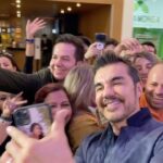 Adrián Uribe Instagram - ¡Gracias Guadalajara por ser de los primeros en reír con #InfelicesParaSiempre! 🌴✨ Gran estreno 26 de enero en cines 🍿