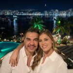 Adrián Uribe Instagram - Feliz Año Nuevo!🎊🎉❤️