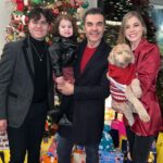 Adrián Uribe Instagram - Feliz navidad! 🙏❤️🎄