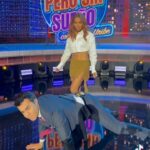 Adrián Uribe Instagram - Calentando motores para el estreno de la tercera temporada! 😂🤦‍♂️ @anitta @denochesinsueno 🇲🇽 Sábado11 pm @canalestrellas 🇺🇸 Domingo 9/8 @univision