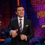 Adrián Uribe Instagram - ¡Será una temporada llena de estrellas! ⭐️ No te pierdas este domingo el regreso de @denochesinsueno junto a @adrianuribe a las 9p/8c por Univision. 😎🔥 #DeNochePeroSinSueño