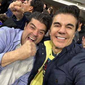 Adrián Uribe Instagram - Así se vivió la 14 🦅💛💙 @clubamerica 🏆 
#americacampeon