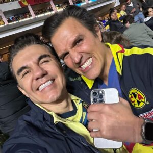 Adrián Uribe Instagram - Así se vivió la 14 🦅💛💙 @clubamerica 🏆 
#americacampeon